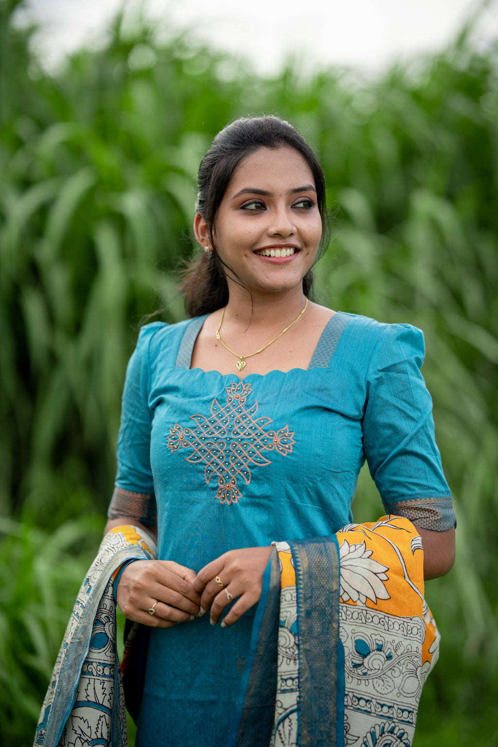 Kalyani Kolam - Vaanam manjal