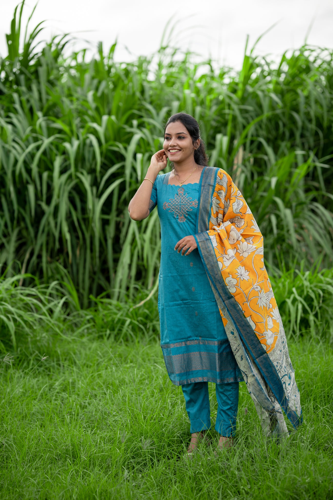 Kalyani Kolam - Vaanam manjal