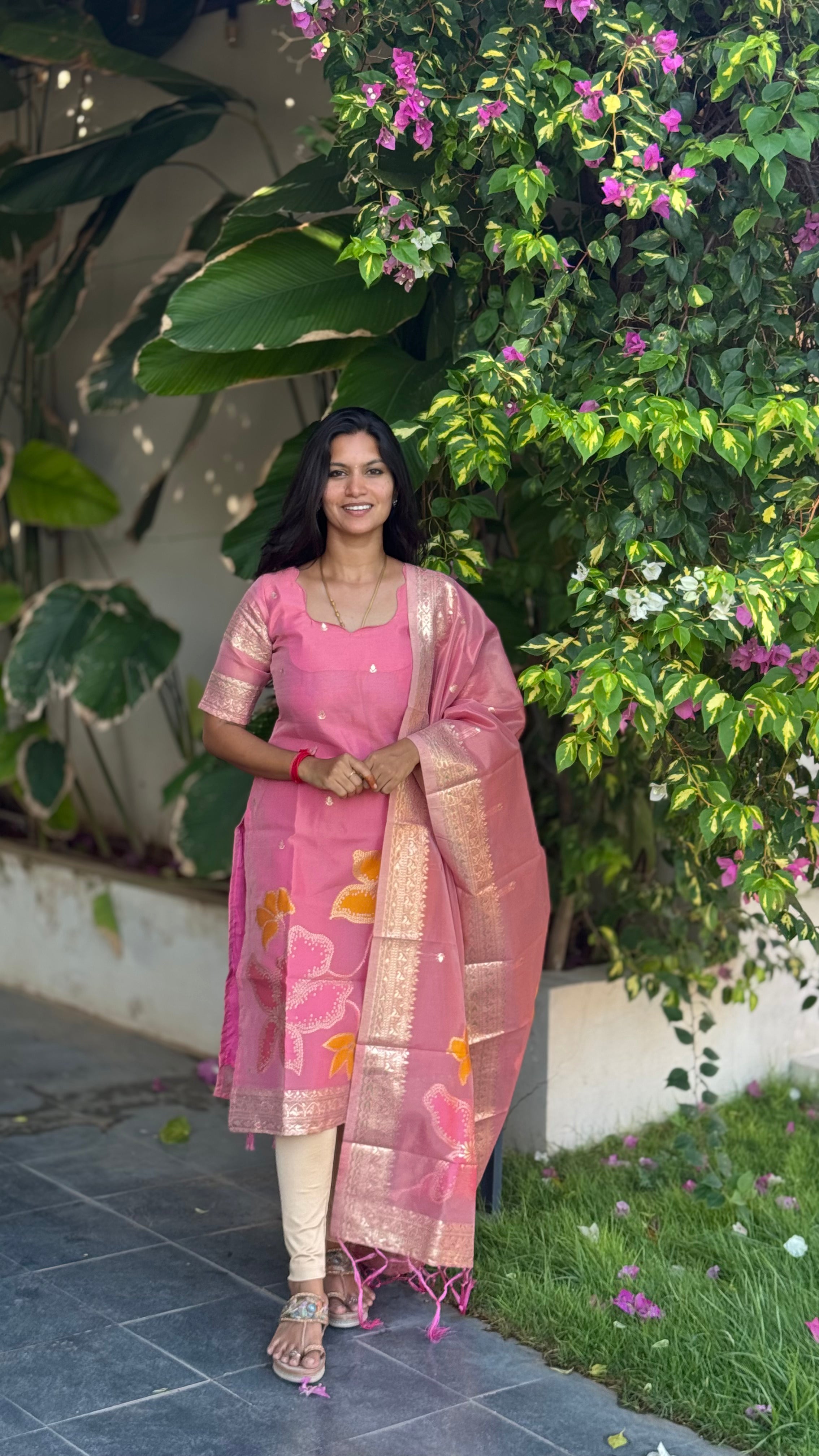Banarasi silk 2 pc set kurti & dupatta