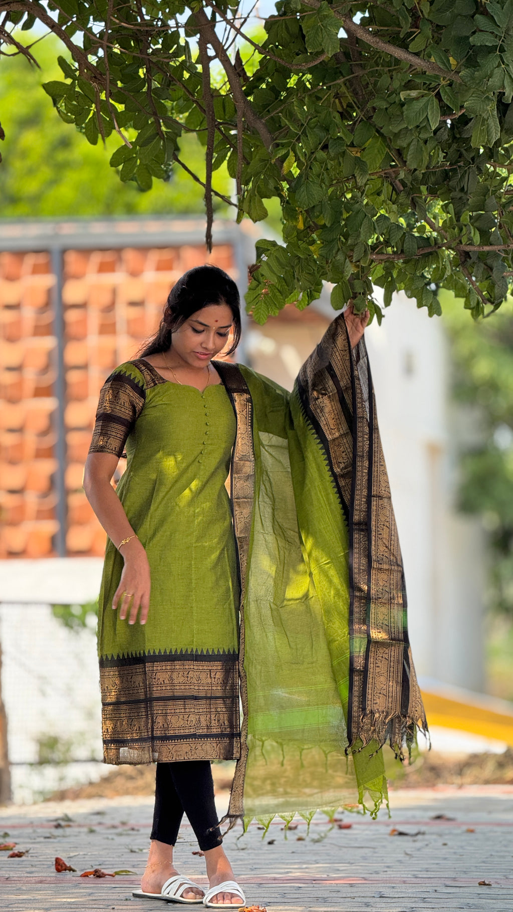 Kanchi cotton green black